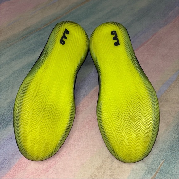 R.A.D. One V1 Trainer  men’s size 10 neon grey main image 5